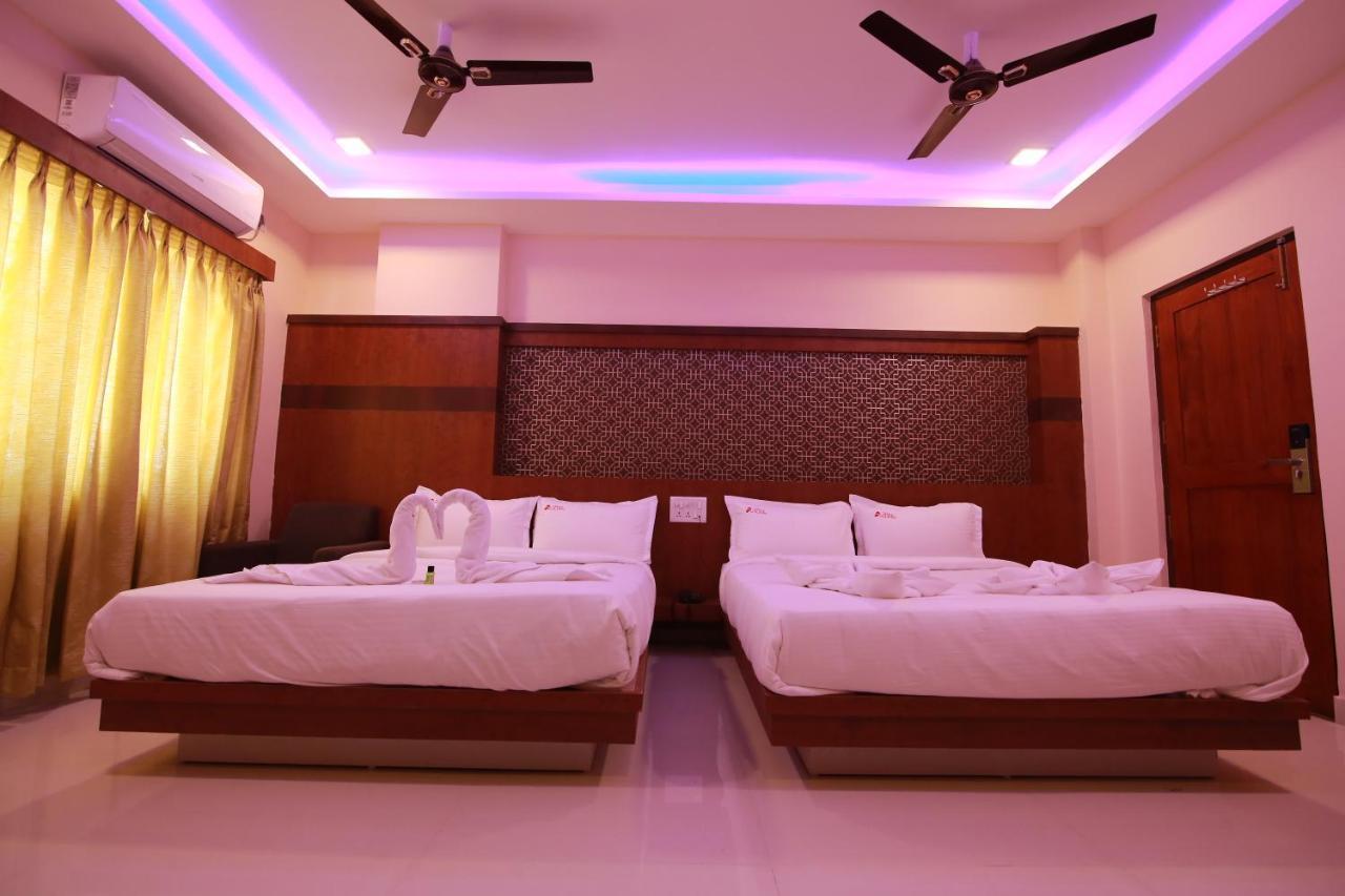 Hotel Apple Suites Bangalore Bagian luar foto