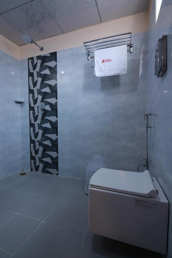 Hotel Apple Suites Bangalore Bagian luar foto