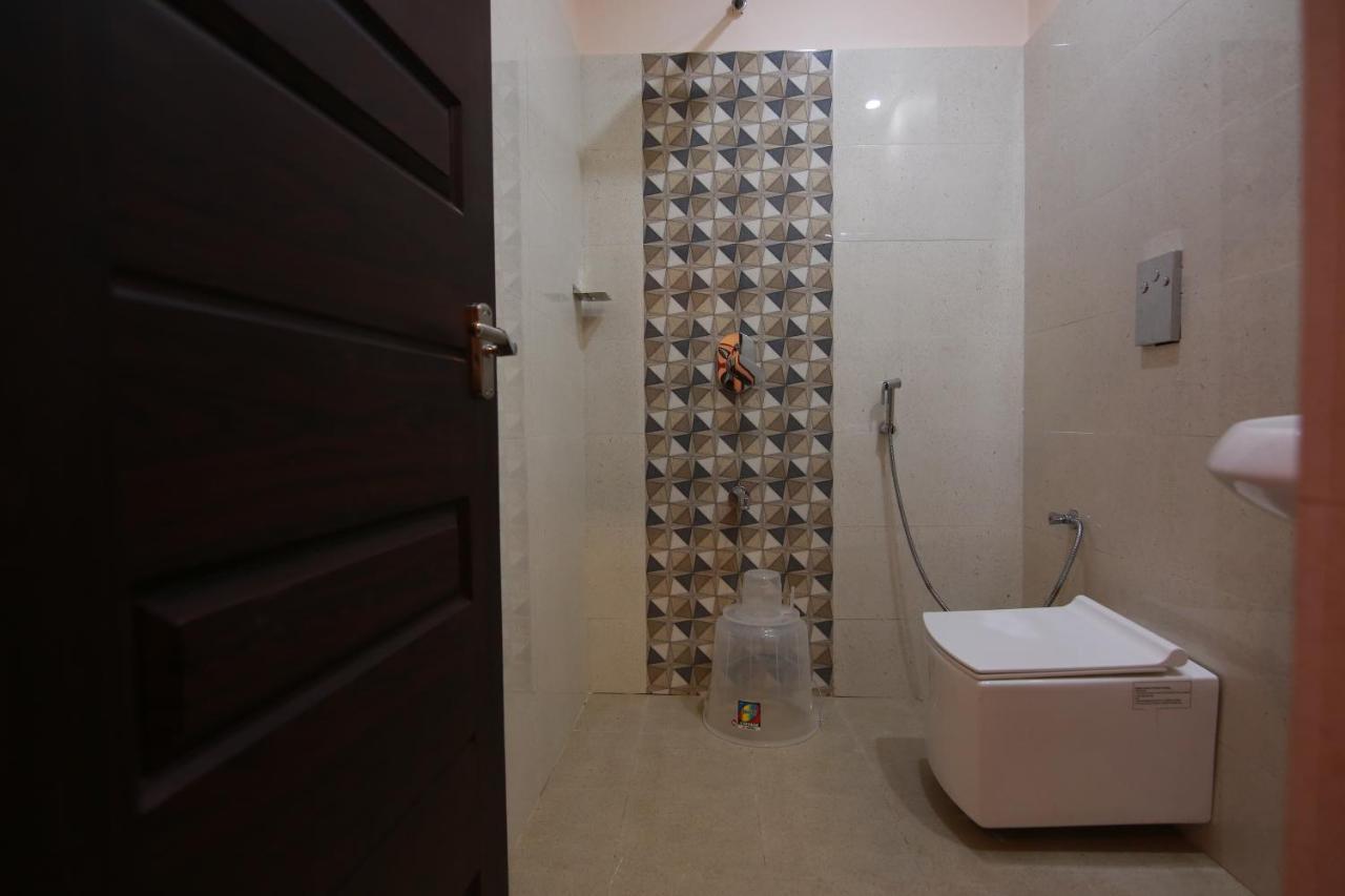 Hotel Apple Suites Bangalore Bagian luar foto